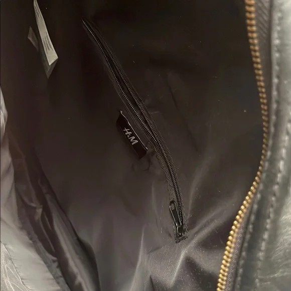H&M Black Unisex Mini Hand Bag - Picture 4 of 5